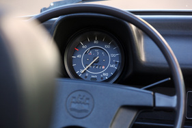 VW 1303 Cabriolet (1979) - zentrales Kontrollinstrument - mehr Informationen gibt es nicht