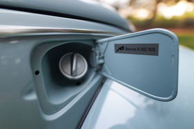 VW 1500 (1968) - endlich konnte man den Käfer von aussen tanken