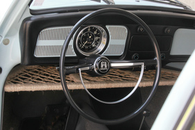 VW 1500 Automatic (1968) - ein Rundinstrument muss genügen (1968)