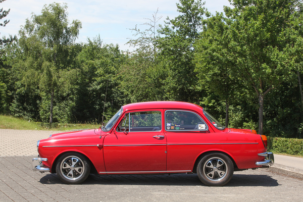VW 1500 S mit Hegglin-Rädern - Autohalle Sunday Classics Juni 2022