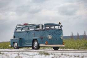 VW Bay Window Custom (1973/2014) - as lot 058 at the Artcurial auction on the occasion of the Rétromobile in Paris 2018