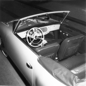 VW Beutler Cabriolet (1954) - Blick ins aparte Innere des Cabriolets - Genfer Automobilsalon 1954