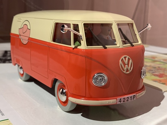 VW Bulli – Der Fall Bienlein – Tim und Struppi-Ausstellung – Musée National de l'Automobile Mulhouse