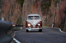 VW Bus T1 (1966) - ADAC Trentino Classic 2013 - Oldtimer-Wanderung um den Sonax-Pokal