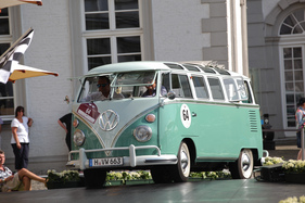 VW Bus T1 Samba (1963) - an der Rallye Historique der Schloss Bensberg Classics 2014