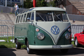 VW Bus T1 - der "Samba"-Bus mit den vielen Dachfenstern - Dolder Classics August 2017