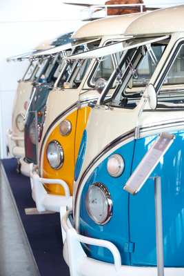VW Bus T1 in Reih' und Glied - Retro Classics Bavaria 2019