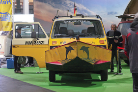 VW Bus T3 (1980) - das Schwimmen traut man ihm gar nicht so richtig zu - Bremen Classic Motorshow 2019