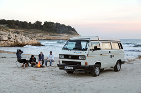 VW Bus T3 (1985) - California model