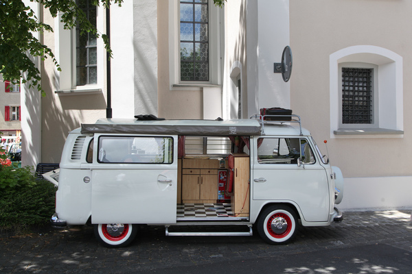 VW Bus Typ 2 T2B Camper (1978) - Westfalia Typ Berlin - Oldtimer in Obwalden (O-iO) 2019
