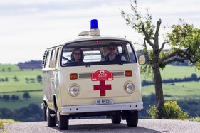VW BusT2 b (1973) - am RAID Suisse-Paris (Brüssel) 2014