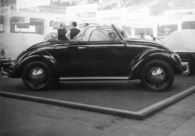 VW Cabriolet (1949) - seitliche Aufnahme des Hebmüller-Cabriolets am Genfer Automobilsalon
