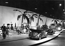 VW Cabriolet (1954) - auf der Sonderschau von VW und Porsche, zu sehen ist auch der Porsche 550 RS Spyder - Genfer Automobilsalon 1954