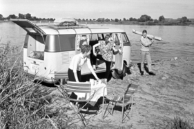 VW-Camping-Bus 1954 – seit 1951 produzierte Westfalia Campingausbauten und Zubehör für den Typ 2 VW-Camping-Bus 1954 – seit 1951 produzierte Westfalia Campingausbauten und Zubehör für den Typ 2