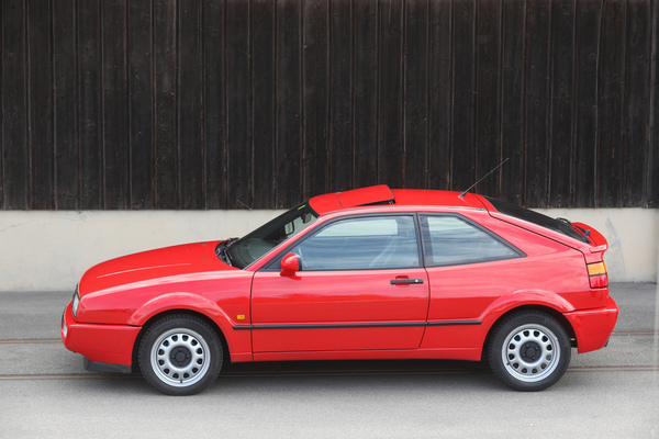 VW Corrado (1989) – auf Stahlscheibenrädern ein ungewöhnlicher Anblick – Older Classics Mai 2024