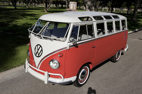 VW Deluxe 23 Window Microbus (1961) - als Lot 102 an der RM/Sotheby's Versteigerung in Monterey am 24./25. August 2018