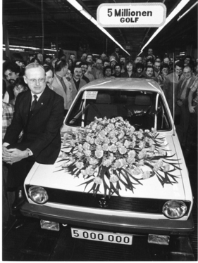 VW Golf (1982) - nach 8 Jahren bereits durfte man 5'000'000 Exemplare feiern