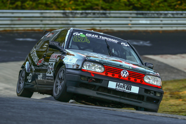 VW Golf (1993) beim 8. Lauf der VLN 2018 (50. ADAC Barbarossapreis)