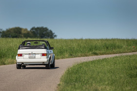 VW Golf Cabriolet 1800 (1988) - ab Jahrgang 1981 lag das Verdeck ein wenig flacher auf dem Heck auf VW Golf Cabriolet 1800 (1988) - ab Jahrgang 1981 lag das Verdeck ein wenig flacher auf dem Heck auf