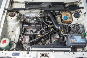 VW Golf Cabriolet 1800 (1988) - der eingespritzte Vierzylindermotor mit Katalysator