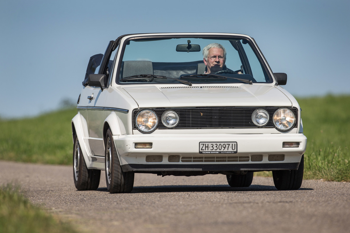 VW Golf Cabriolet 1800 (1988) - die Verbreiterungen und verkleideten Stossfänger adaptierten den Golf an den Stil der späten Achtzigerjahre
