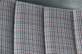 VW Golf Cabriolet 1800 (1988) - schöner Polsterstoff