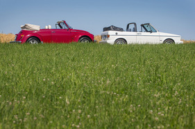 VW Golf Cabriolet 1800 (1988) - zusammen mit dem Vorgänger VW 1303 Cabriolet VW Golf Cabriolet 1800 (1988) - zusammen mit dem Vorgänger VW 1303 Cabriolet