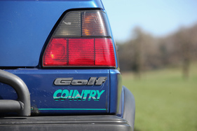 VW Golf Country (1991) - kreativer Modellschriftzug