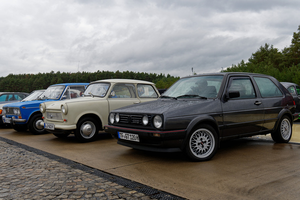 VW Golf GTD, Trabant 601, Lada 2103 – wahre Volkswagen in ihrer jeweiligen Heimat – Oldtimer-Show Berlin 2022