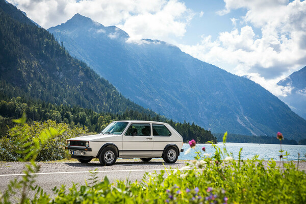 VW Golf GTI (1977) – passend in "alpinweiß"