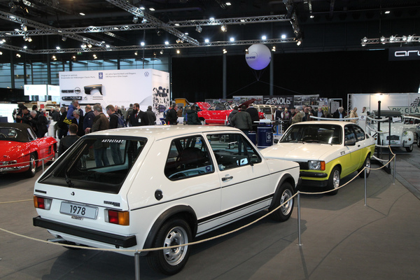 VW Golf GTI (1978) - DM 14'435 teuer und damit deutlich günstiger als der Opel Kadett GT/E - Sonderschau "Rivalen" an der Bremen Classic Motorshow 2020