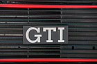 Bild: VW Golf GTI (1980) - das originale GTI-Zeichen - 40. Oldtimer-Meeting Baden-Baden 2016