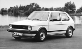 VW Golf GTI (1980) - nun mit den schwarz ummantelten Stossstangen