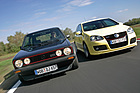Bild: VW Golf GTI Sondermodell Pirelli (1983) - zusammen mit dem Golf 5 GTI von 2007