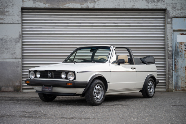 Bild: VW Golf I GL Cabriolet (1986) - als Lot 34 an der Versteigerung der Oldtimer Galerie in Toffen am 21. März 2026