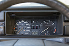 VW Golf II GTI (1989) - klar gezeichnete Instrumente, die Volllichtwarnleuchte ist nun wieder blau