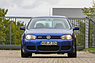 VW Golf IV R32 (2003) - grosse Lufteinlässe zeigen, dass hier ein besonders schneller Golf kommt (© Bruno von Rotz, 2022) VW Golf IV R32 (2003) - grosse Lufteinlässe zeigen, dass hier ein besonders schneller Golf kommt (© Bruno von Rotz, 2022)