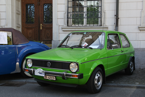 VW Golf LS (1975) - heute seltener als mancher Ferrari - Oldtimer in Obwalden (O-iO) 2019