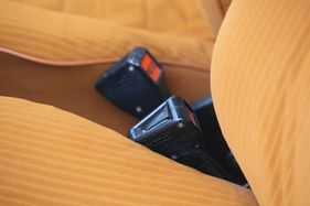 VW Golf LS (1976) - Gurtpeitschen waren damals noch üblich