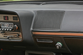 VW Golf LS (1976) - Hifi lag mit diesen Lautsprechern nicht drin