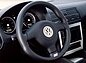 VW Golf R32 (2002) – Lenkrad (© VW, 2002) VW Golf R32 (2002) – Lenkrad (© VW, 2002)