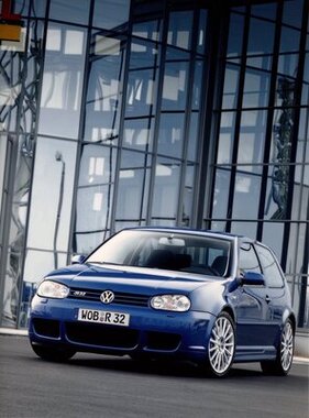 VW Golf R32 (2002)