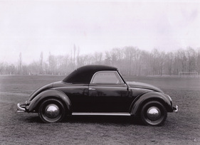 VW Hebmüller Cabriolet (1949) - mit geschlossenem Dach