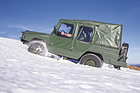 Bild: VW Iltis (1980) – Im hohen Schnee kommen die Strassenreifen schnell an ihre Grenzen