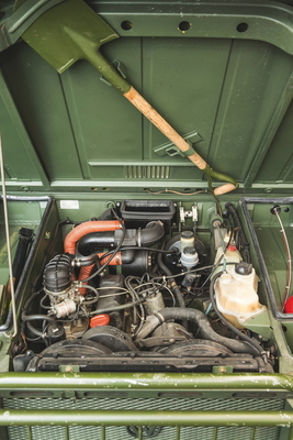 VW Iltis (1980) – Schanzwerkzeug unter der Motorhaube versteckt