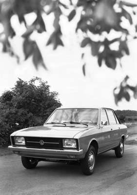 VW K 70 (1970) - die Magerausstattung hatte Rechteckscheinwerfer