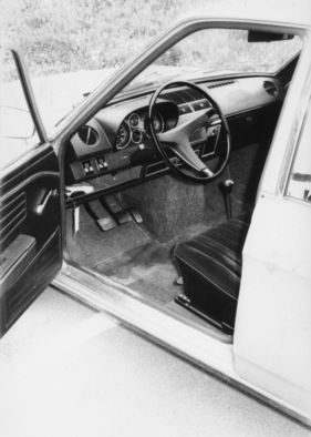 VW K 70 (1971) - Fahrerplatz- und türe VW K 70 (1971) - Fahrerplatz- und türe