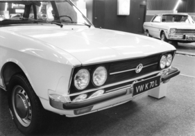 VW K 70 L (1973) - neu gestaltete Frontpartie mit Doppelscheinwerfern - am Genfer Automobilsalon von 1973 VW K 70 L (1973) - neu gestaltete Frontpartie mit Doppelscheinwerfern - am Genfer Automobilsalon von 1973