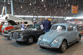 VW Käfer 1200 (1956) - Ovali aus Schweden, für EUR 14'990 angeboten - Retro Classics Stuttgart 2020