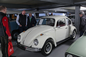 VW Käfer 1200 (1967) - erregte grosses Interesse, restauriert, 88'000 km, angeobten für EUR 16'600 im Parkhaus - Bremen Classic Motorshow 2020